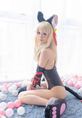 女检察官