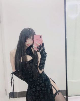 南官河边的女人